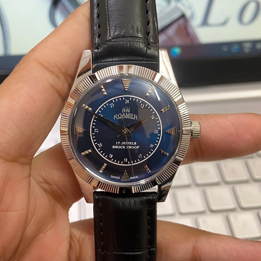 Vintage 1980 Roamer Manual Mens Silver Watch W/Fluted Bezel & Blue accents - Picture 2 of 6